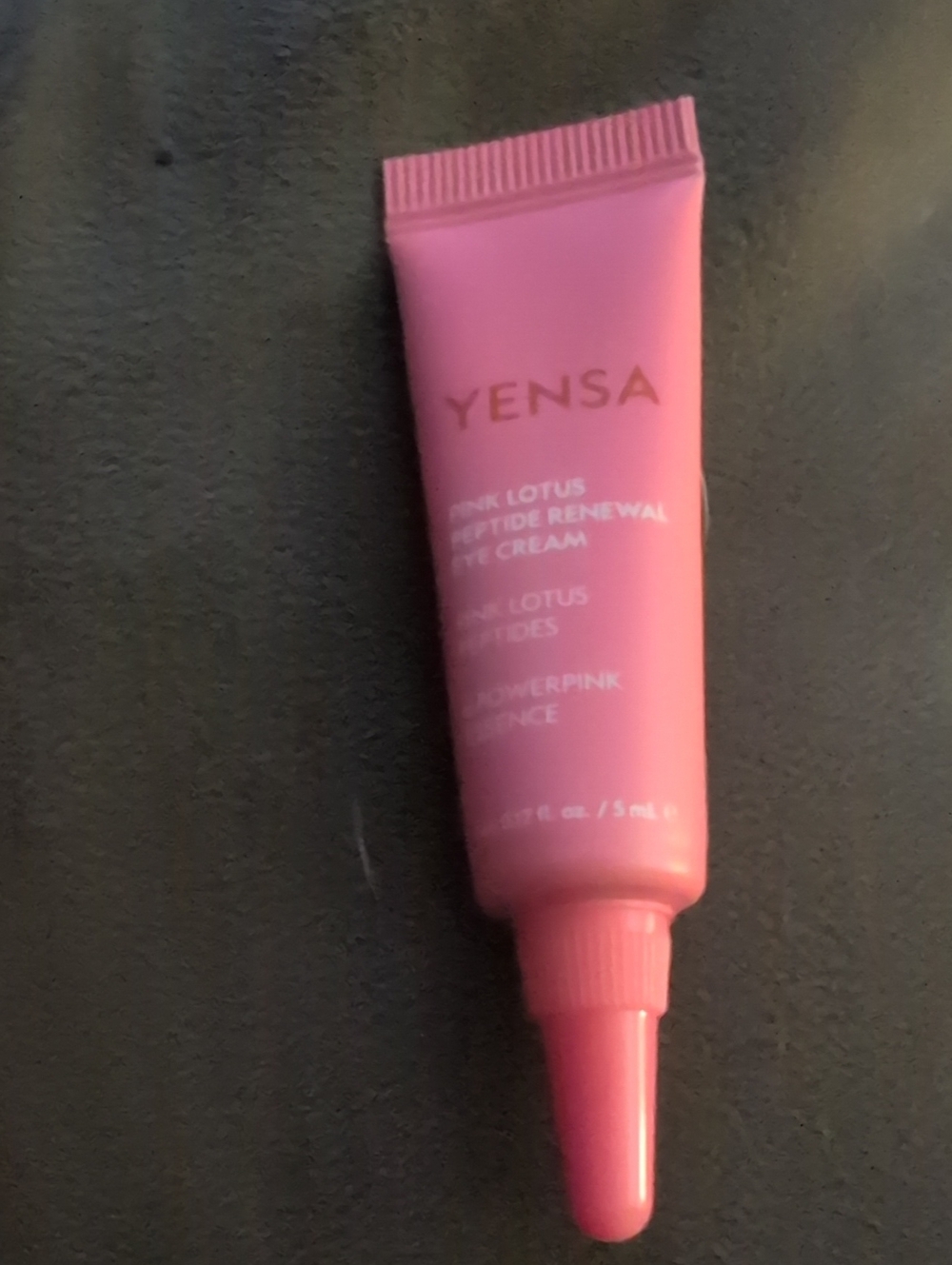 Yensa Pink Lotus Peptide Renewal Primer - Bright Pink